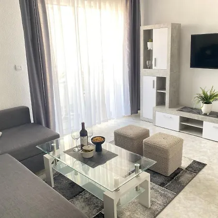 Lejlighed Apartments *